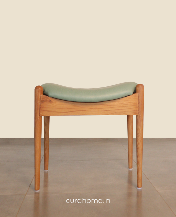 Svelte Stool